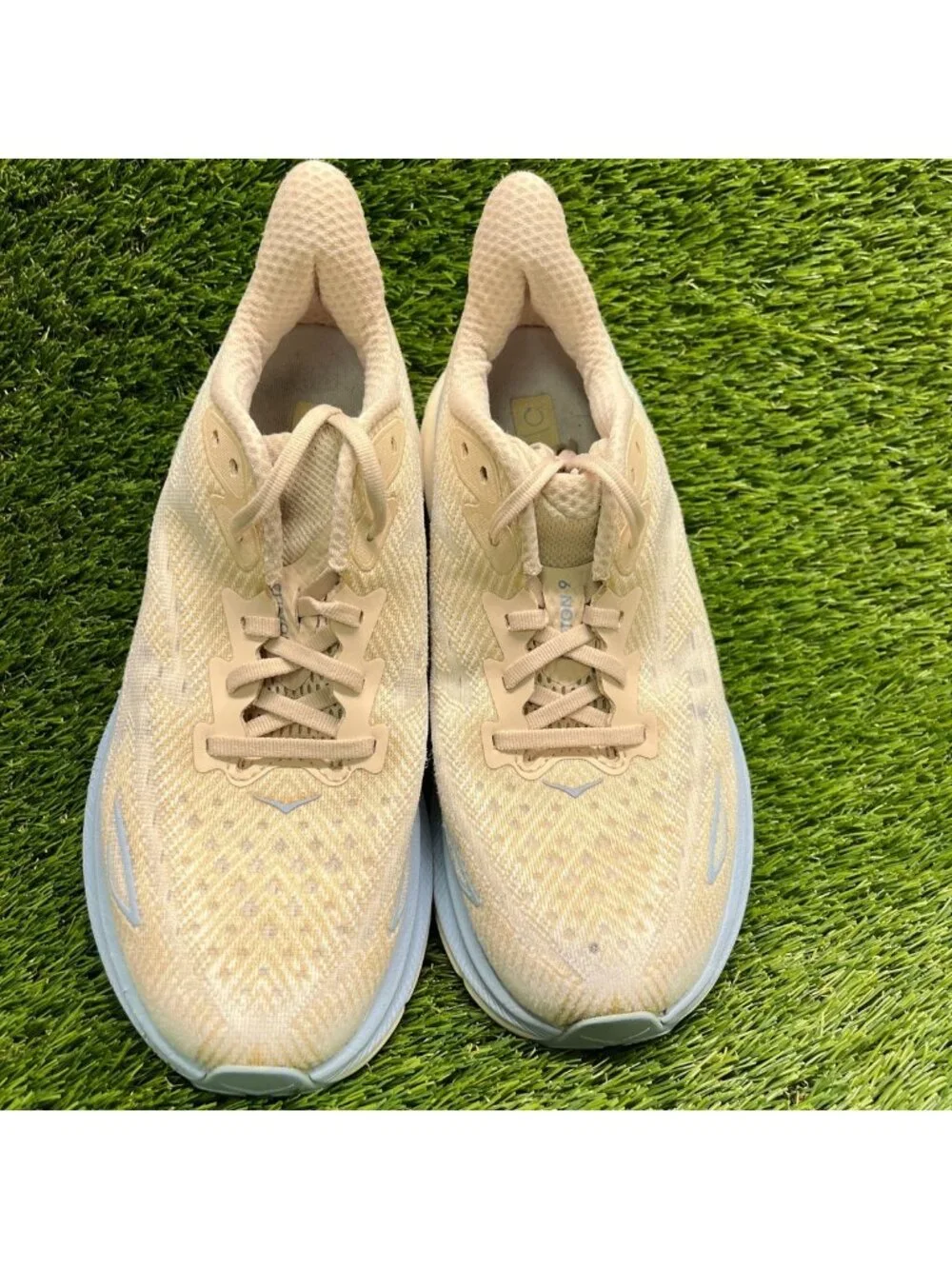 Hoka One One Clifton 9 Womens Size 8 Ivory Blue Athletic Running Shoes Sneakers